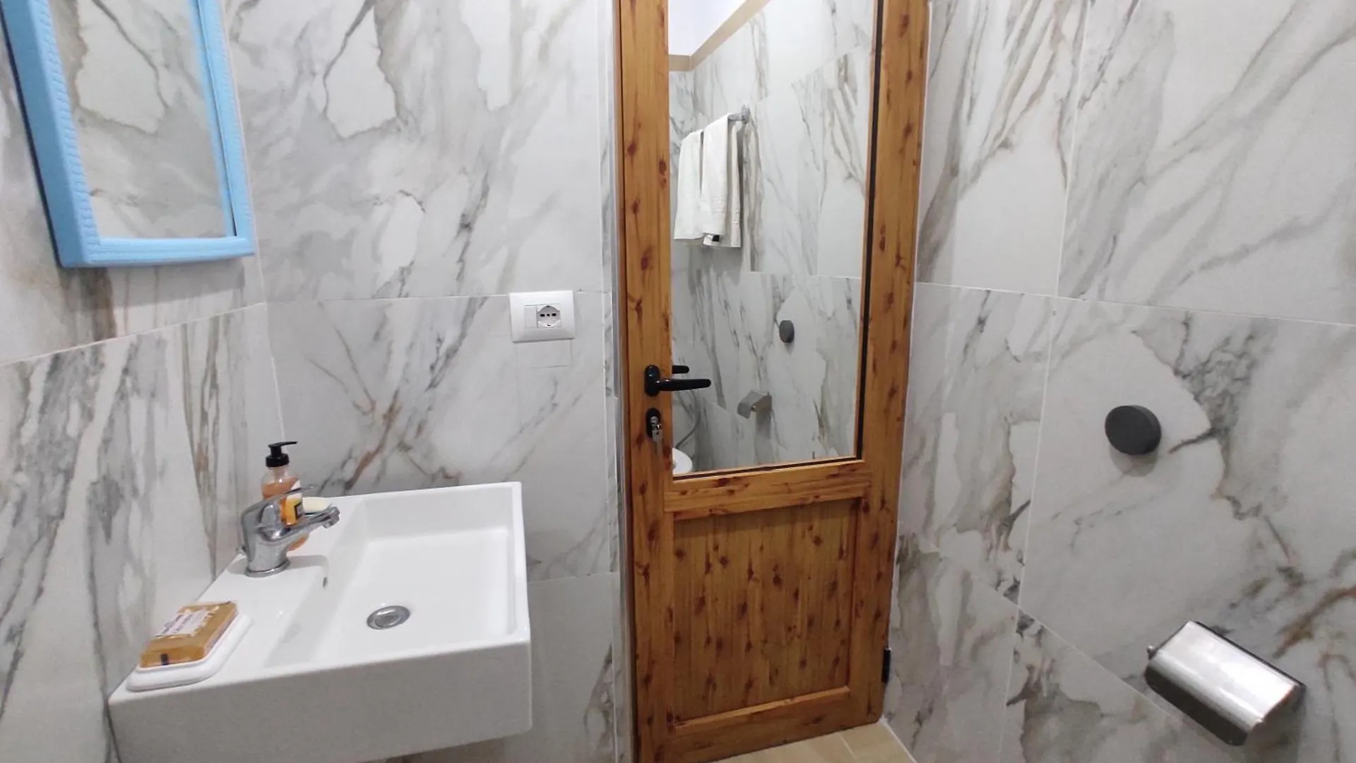 Dino Guest House Gjirokastër Albanie