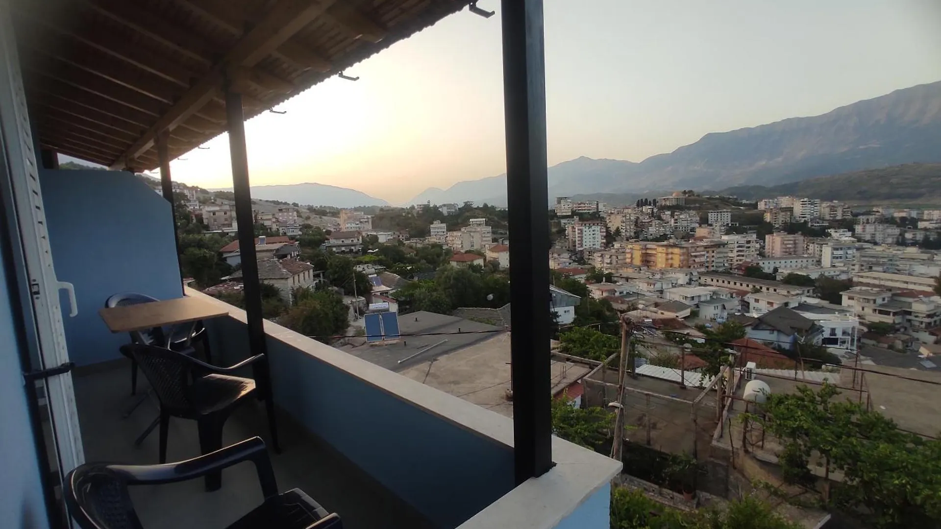 Appartement Dino Guest House Gjirokastër